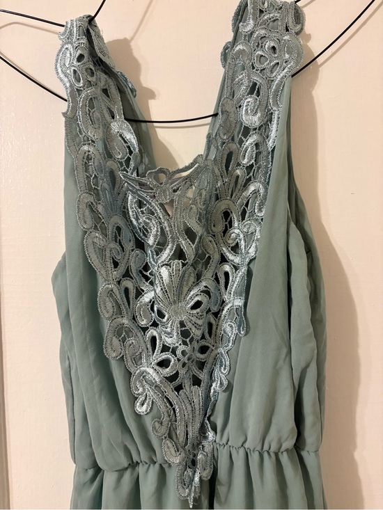 Charlotte Russe Dresses & Skirts - Charlotte Russe Mint Green Lace Detail Dress